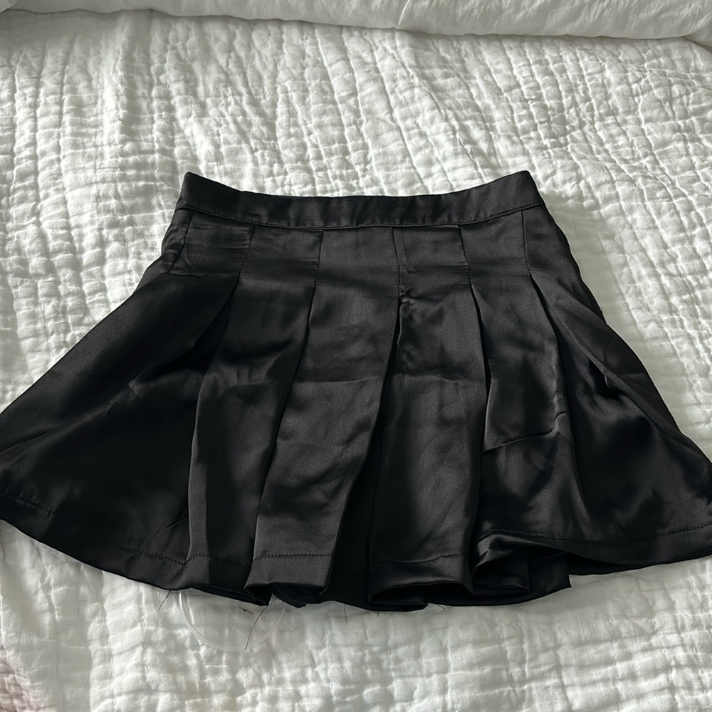 DO+BE Material Girls Black Skirt